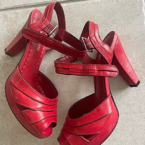 Gianni Bini Red Peep-Toe Heels